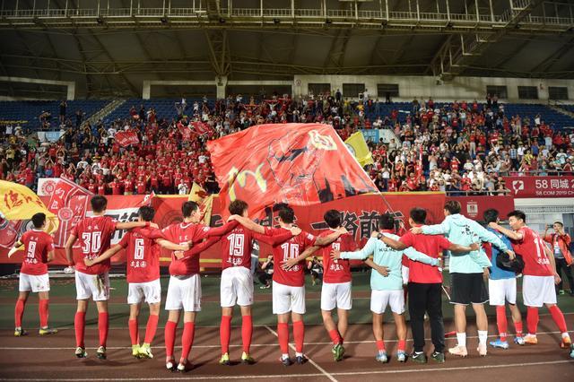 阿莫林：每一次曼联输球，承受最大压力和痛苦的人都是我（阿莫林：曼联每场失利，最大压力与痛苦都由我承担）