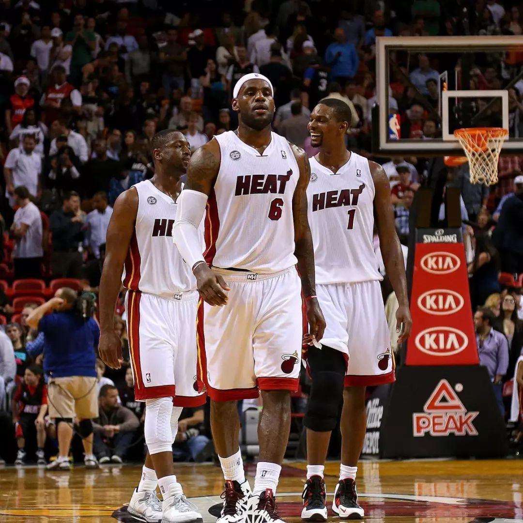 卢伟呼吁球员共同承担责任，缩短磨合阵痛期（卢伟呼吁全队共担责任，尽快走出磨合阵痛）