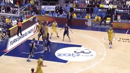 意媒：曼联只想纯租借梅努，球员本人愿意以此方式前往意甲（意媒：曼联仅愿外租梅努，球员同意以租形式赴意甲）