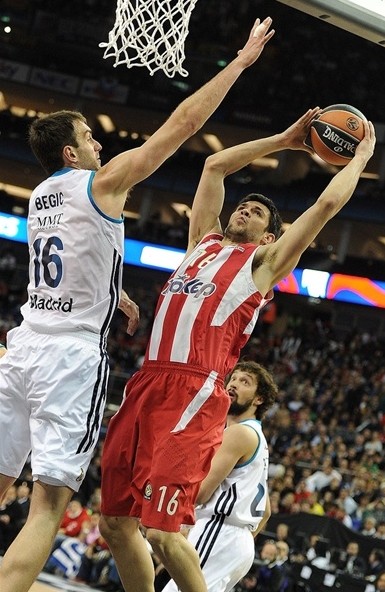 决战星期四：懂球帝连追三球3-3战平北京物资学院物流学院（周四对决：懂球帝连扳三球，3-3平北京物资学院物流学院）