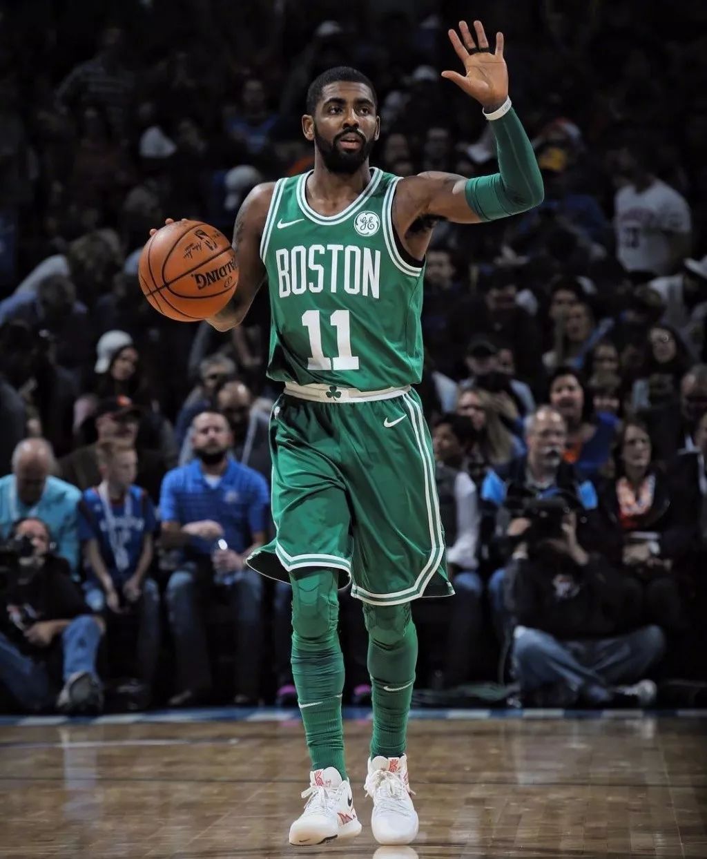 斯基拉：卢卡经纪人接触尤文，球员或将离开那不勒斯（斯基拉：卢卡经纪人与尤文已有接触，球员可能离开那不勒斯）