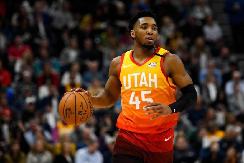 深圳新鹏城公告：向香港大埔火灾事故罹难者致以最深切的哀悼（深圳新鹏城发布声明：向香港大埔火灾遇难者表示沉痛哀悼）