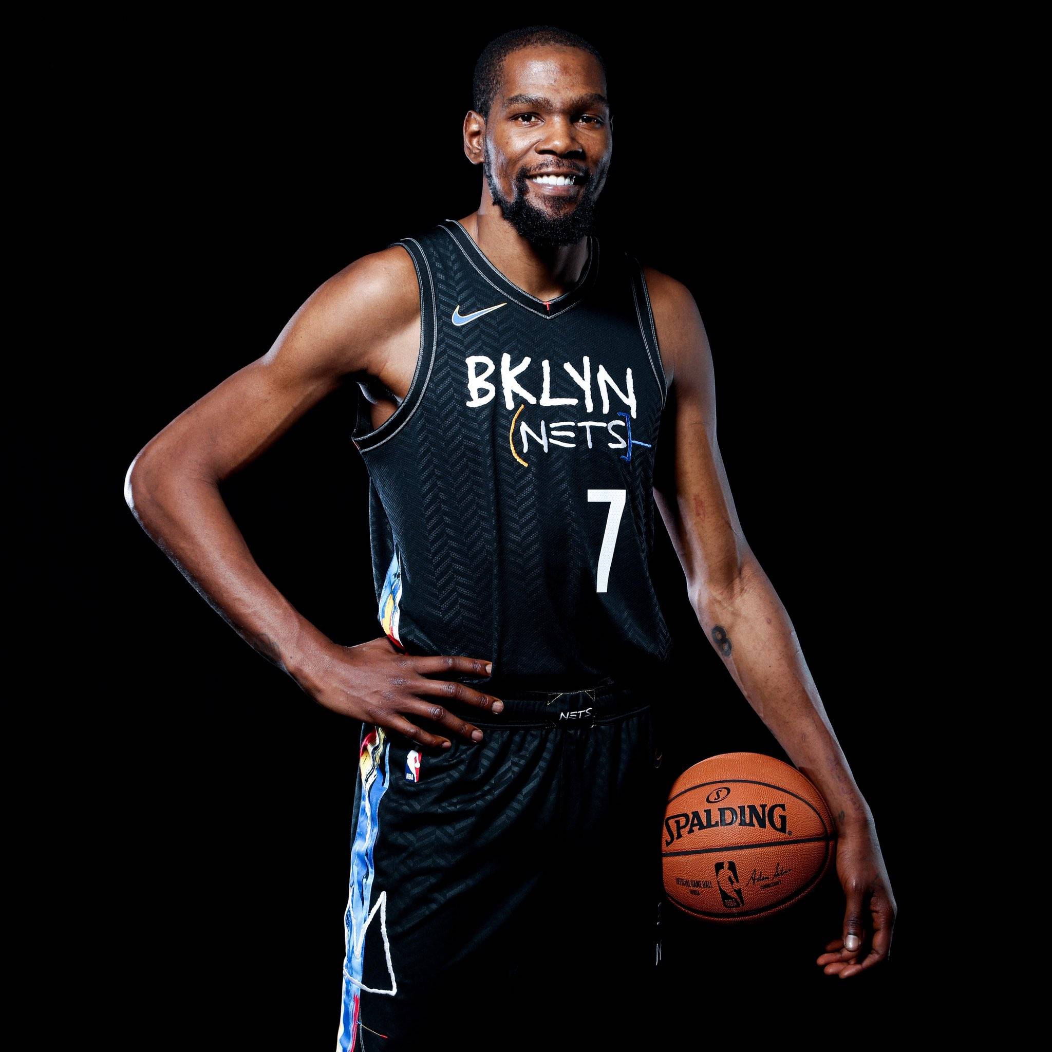 审视防守端表现，球队需提高容错率（反思防守端表现，球队亟需提升容错能力）