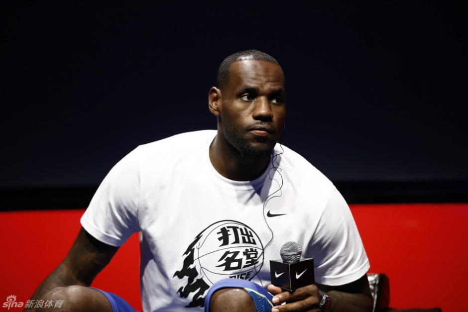 米切尔爆发，单节6中6砍下13分（米切尔手感火热，单节6投6中豪取13分）