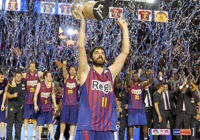 留力明日战马刺？雷霆今日战灰熊8人缺阵&三大中锋高挂免战牌（雷霆或为明日迎战马刺留力：今日战灰熊8人缺席，三大中锋轮休）