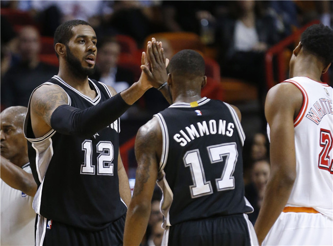 图片报：因两名前锋状态差，多特考虑冬窗签维罗纳前锋焦瓦内（图片报：双前锋低迷，多特或冬窗引进维罗纳射手焦瓦内）