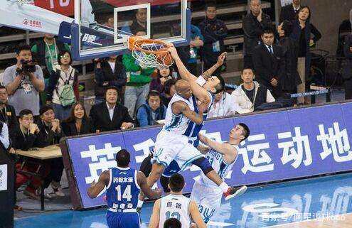 曼城瓜帅战术调整成功击败托特纳姆（瓜迪奥拉战术调整奏效，曼城力克热刺）