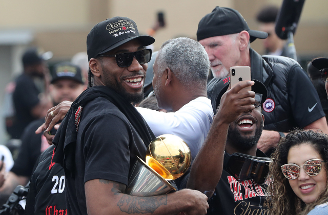 前巴萨主席：81岁的我希望看到诺坎普交工；伯纳乌像沙丁鱼罐头（前巴萨主席：81岁仍盼诺坎普竣工，称伯纳乌像沙丁鱼罐头）