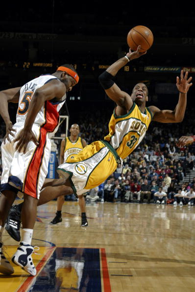 青岛与同曦赛前分析：实力相当，战局激烈（青岛vs同曦赛前前瞻：势均力敌，鏖战在即）